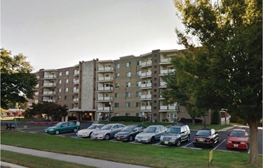 SELA Realty Investments aquires The Sussex House in Cherry Hill from AIG for $4.1 million